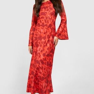 Floral flare sleeve maxi dress